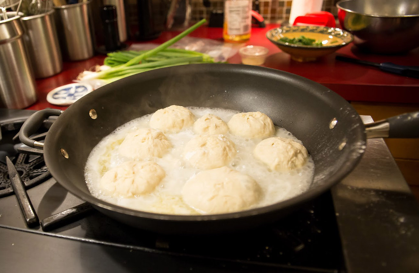 Frying bao