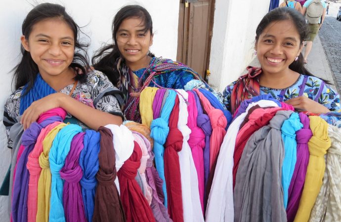 Guatemala - sisters